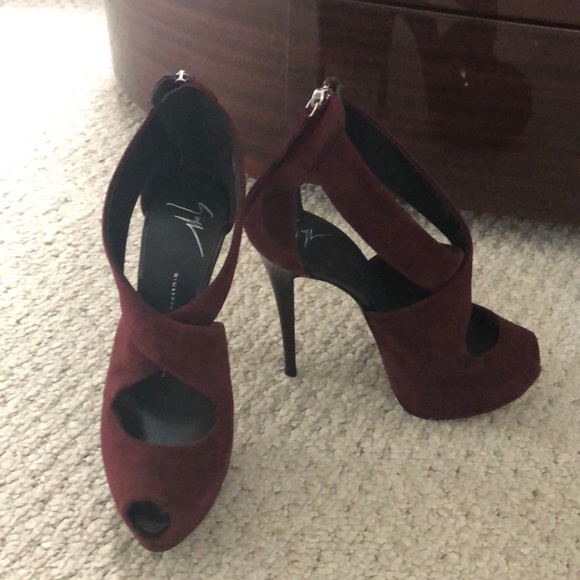 Authentic Giuseppe Zanotti sandals size 38 - Picture 2 of 4